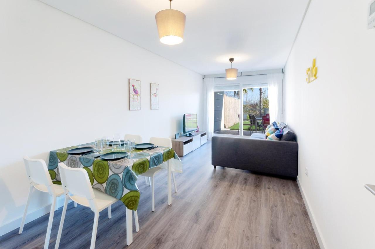 Happy Apartment Oliva Bagian luar foto